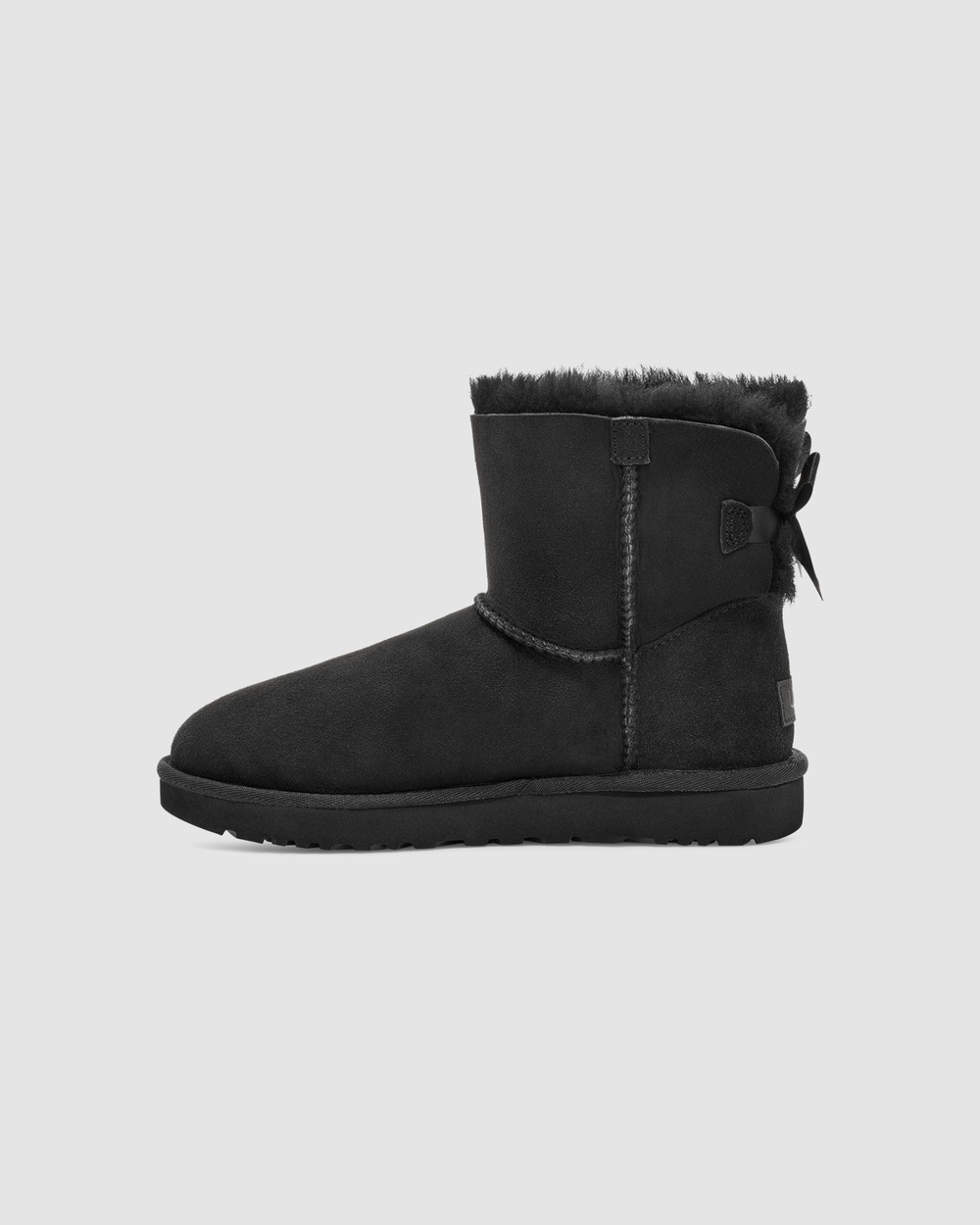 Short black ugg store boots with bows