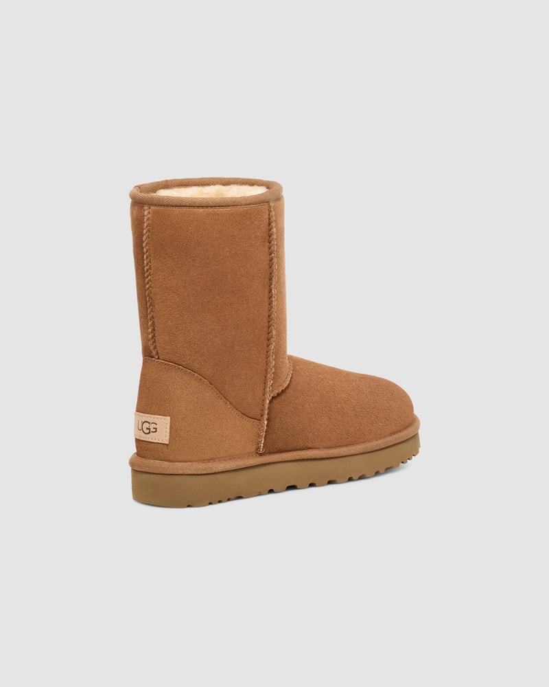 Ugg classic hot sale short tan