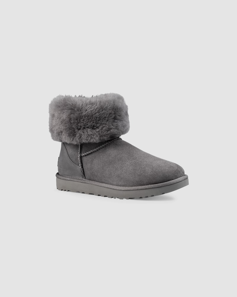 Classic Short II Grey UGG
