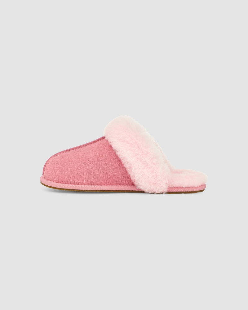 Ugg slippers sales scuffette pink
