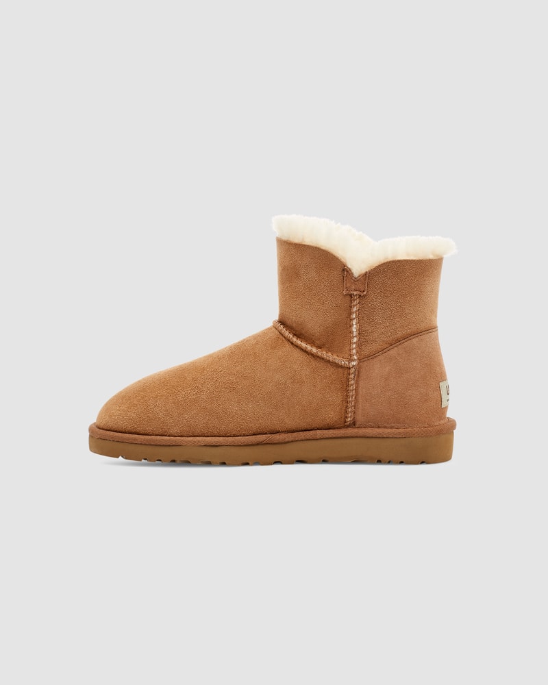 Ugg womens bailey button boots chestnut deals
