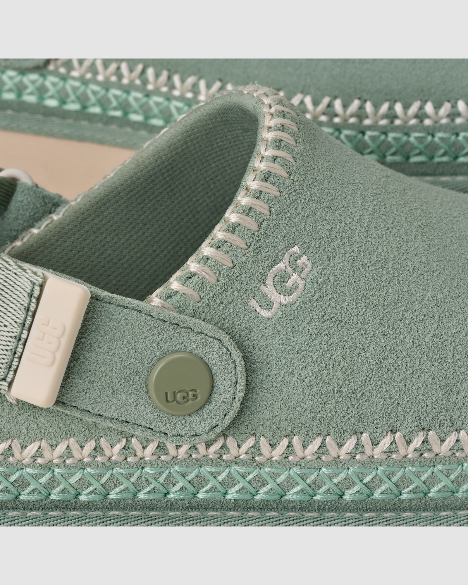 Goldenstar Clog