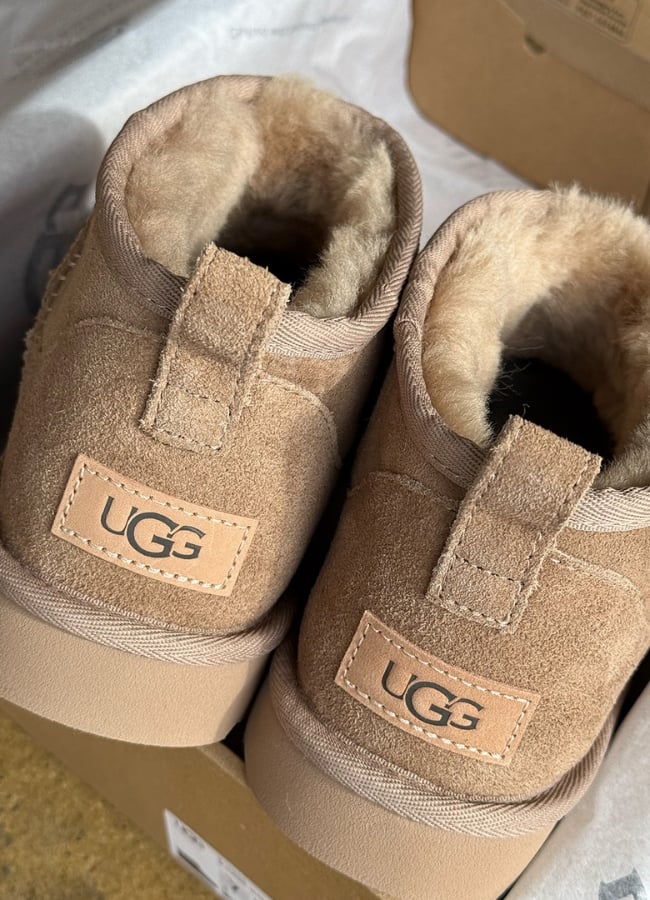 UGG Classic Mini Boot