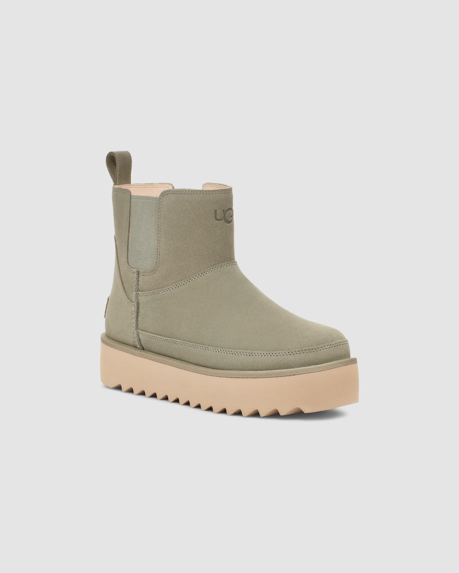 チェルシーUGGプラットフォームブーツ