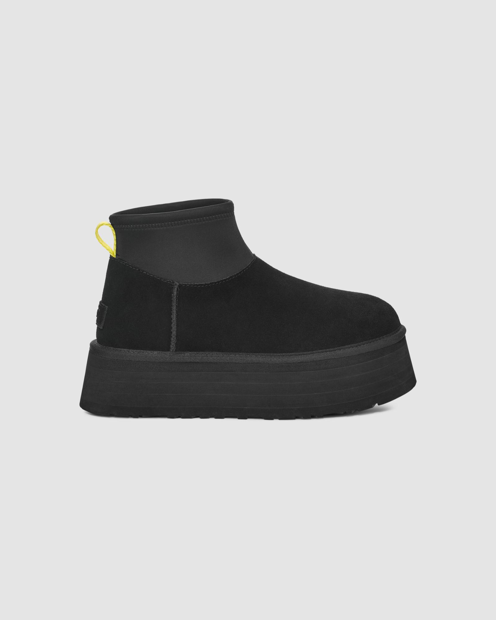 Women's Classic Mini Dipper Puffer Boot in Black / Black | Women's