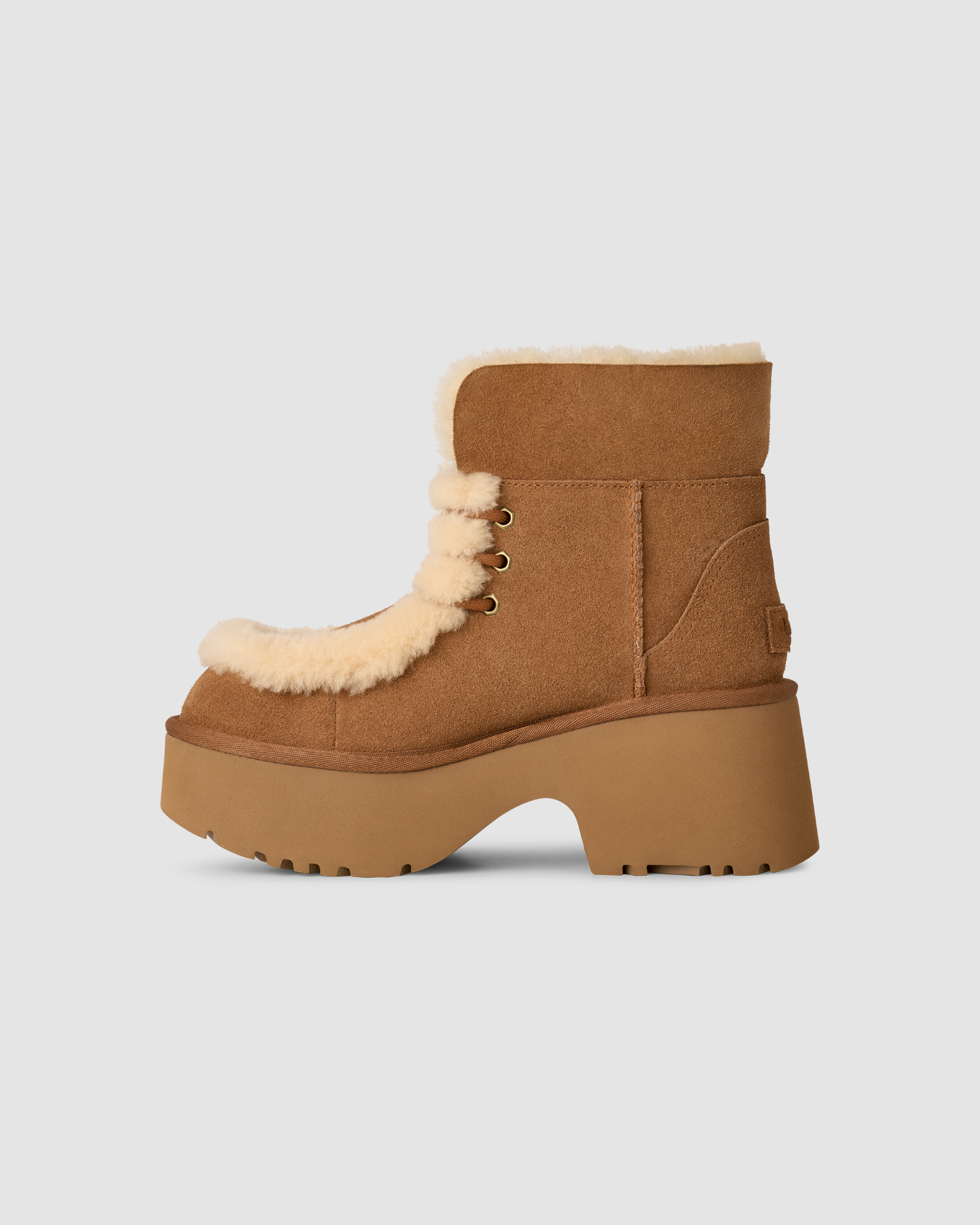 Esmee Lace Up Chestnut | UGG
