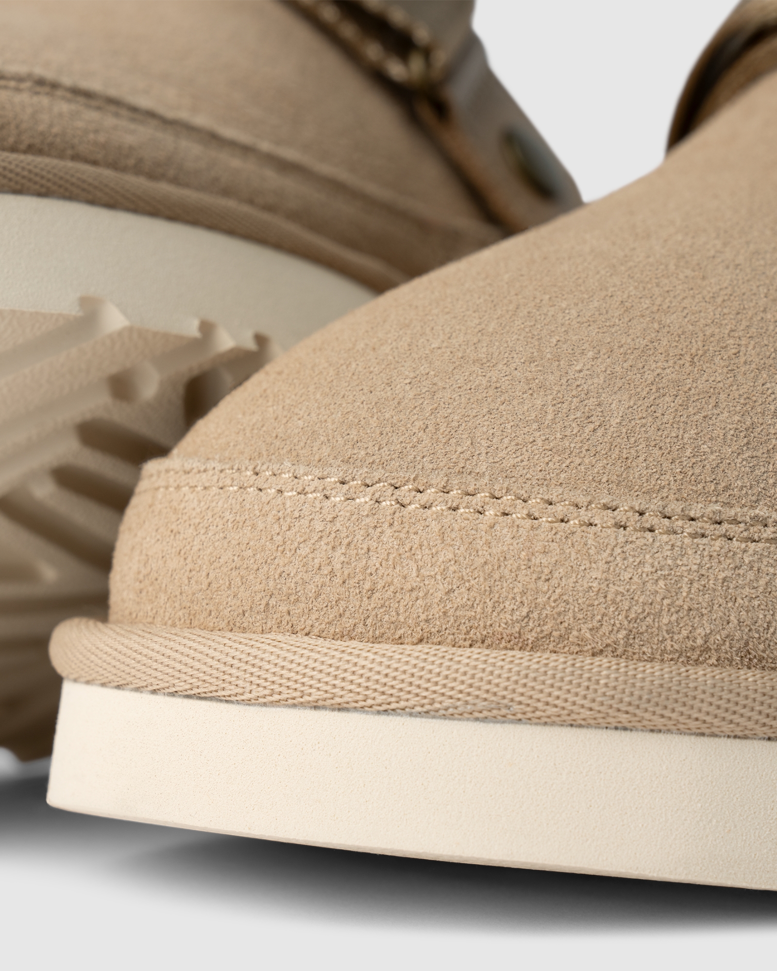 サンダル UGG FW25 Camel suede Goldencoast slippers (1166915 CHE) UGG GOLDENCOAST CLOG II | 1166915-CHE | AFEW STORE