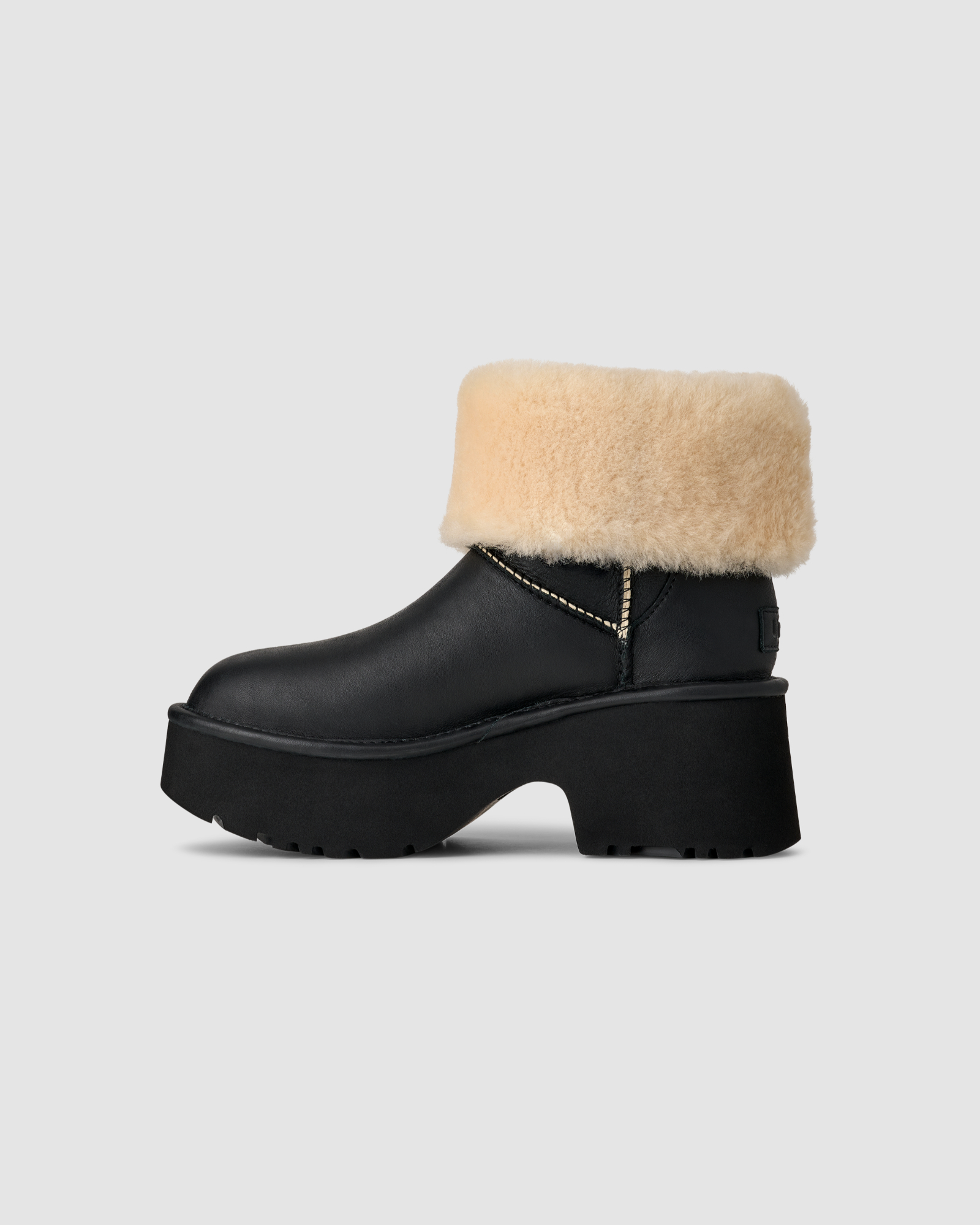Esmee Leather Boot Black | UGG