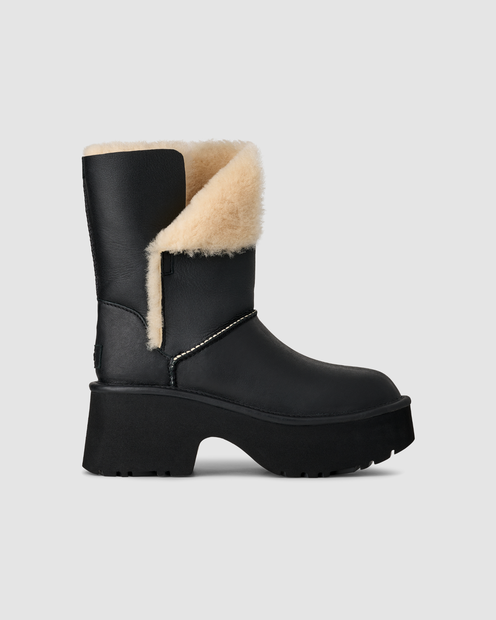 Esmee Leather Boot Black | UGG