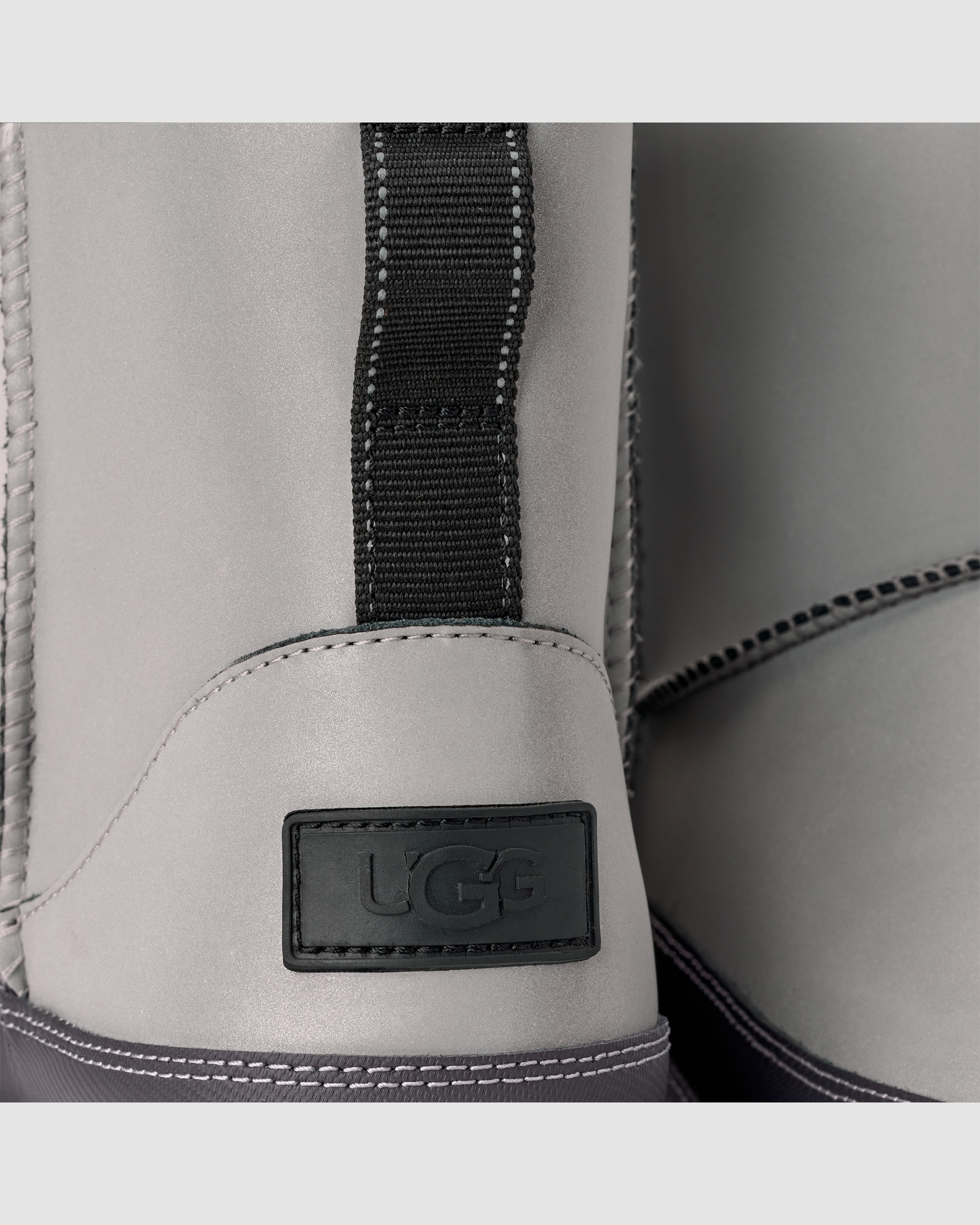 Classic Mini Reflective Silver Reflective | UGG display picture 1