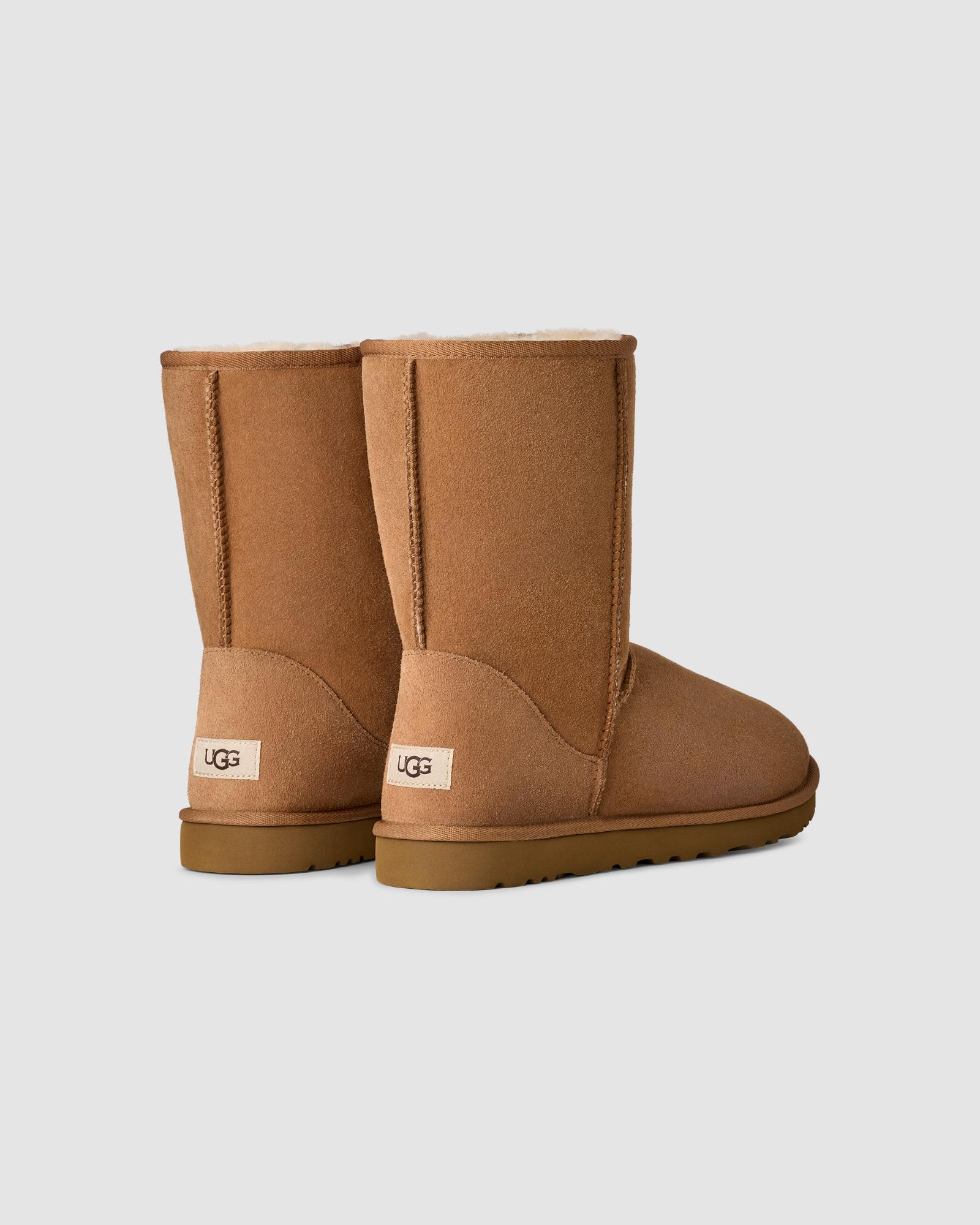 UGGクラッシックショート　chestnut Womens UGG® Classic Short II Boot - Chestnut | Journeys